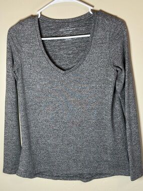 American Eagle Soft & Sexy SMALL Heather Gray V-Neck Long Sleeve Top